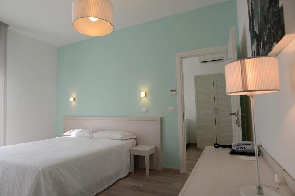 Maree Hotel Cesenatico Habitación foto